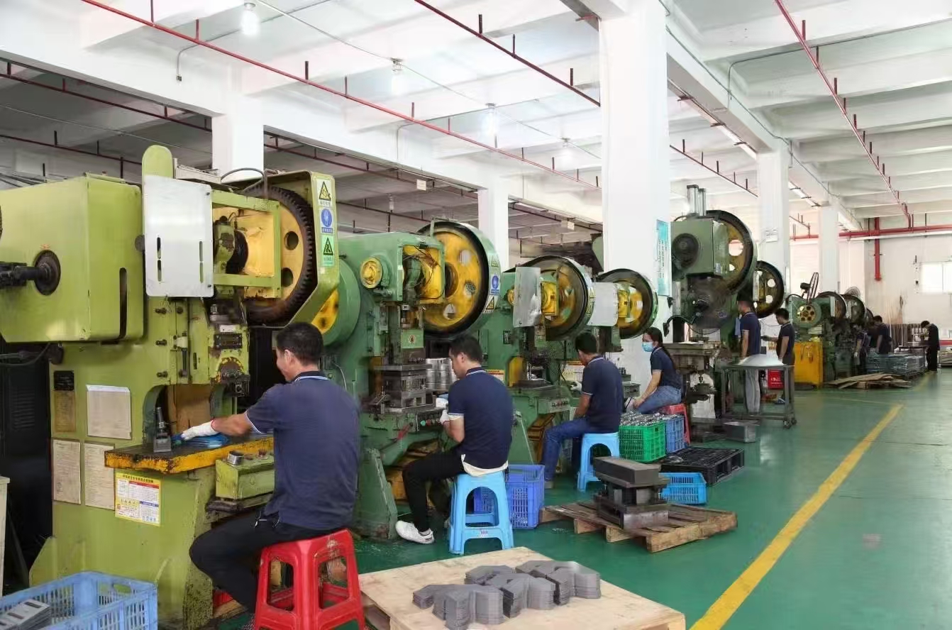 鵬豐精密-拉伸模具回彈量